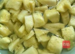 菠萝菠萝咕噜肉的做法图解1