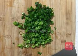 葱油鸡蛋饼的做法图解2