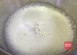 淡奶油戚风的做法图解3