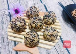 芝麻土豆球的做法图解1