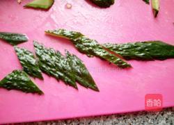 清蒸孔雀开屏黄花鱼的做法图解6