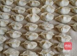 酸汤饺子的做法图解1