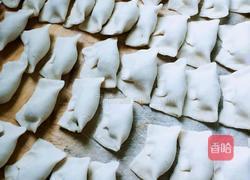 韭菜大肉水饺的做法图解11