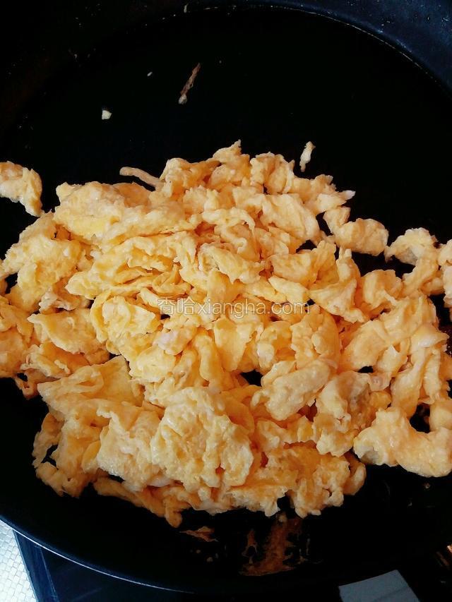 鸡蛋炒碎