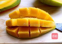 芒果奶昔的做法图解4