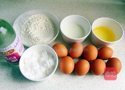 十寸戚风蛋糕的做法图解1