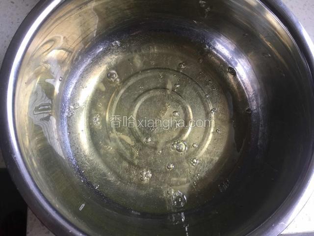 分离出来的蛋清。