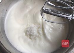 十寸戚风蛋糕的做法图解12