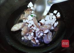 土豆腊肠焖饭的做法图解12