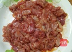 辣椒炒肉的做法图解2