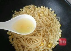 炒意面的做法图解4