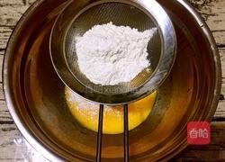 酸奶蛋糕卷的做法图解4