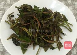 香椿煎鸡蛋的做法图解3