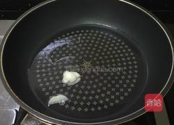 香椿煎鸡蛋的做法图解7