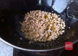 酸辣鸡丁的做法图解6