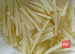 酥麻土豆丝的做法图解1