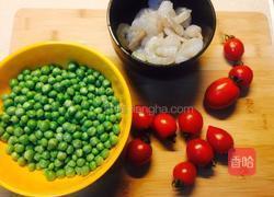 虾仁烩豌豆的做法图解1