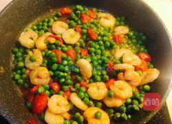 虾仁烩豌豆的做法图解12
