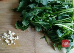 菠菜粉丝炒鸡蛋的做法图解1