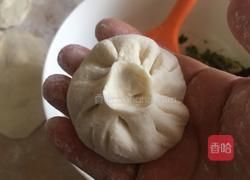 包子（猪肉韭菜馅儿）的做法图解8