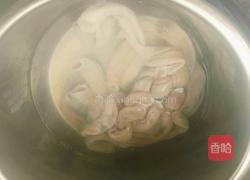 小肠莲子汤的做法图解2