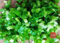 香煎小葱鸡蛋馒头片的做法图解3