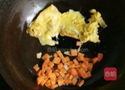 瑰丽炒饭的做法图解4
