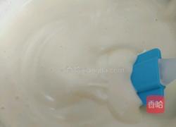 经典纸杯蛋糕的做法图解3