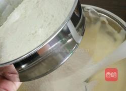 经典纸杯蛋糕的做法图解4