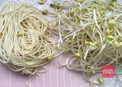 开胃香辣面条的做法图解1