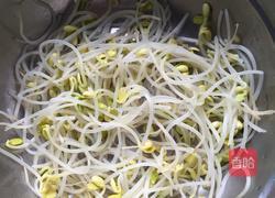 开胃香辣面条的做法图解3