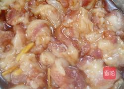 苦瓜炒猪肉的做法图解2