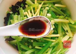 凉拌西芹的做法图解11