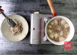 快手凉拌菜之芝麻酱拌墨鱼丸的做法图解3