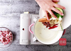 广式牛腩面的做法图解2