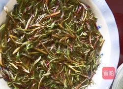 柳蒿芽蘸酱的做法图解1