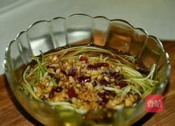 炝拌西葫芦丝的做法图解5