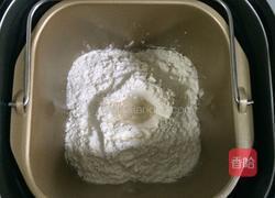 葡萄干椰蓉泡浆面包的做法图解1