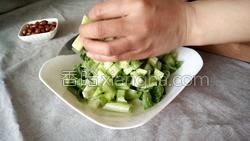 凉拌莴笋叶的做法图解5