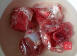 香菇炖排骨的做法图解1