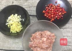 蒜薹肉末的做法图解2