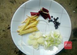 手撕包菜炒粉条的做法图解3