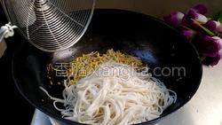 炒米线的做法图解20