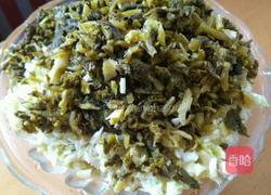 雪菜笋梢猪肉塌饼(独家料理)的做法图解1