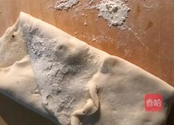 黑芝麻葱油饼的做法图解2