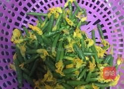 清炒黄瓜苗的做法图解2