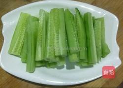 蒜蓉麻酱黄瓜的做法图解3