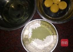 抹茶蛋糕卷的做法图解1