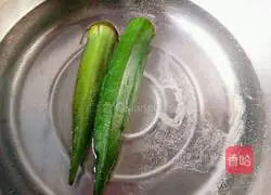 Illustration of how to make fried okra tortillas 1