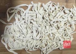 藕丁哨子面的做法图解2